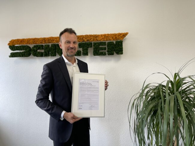 20230420_100457468_iOS